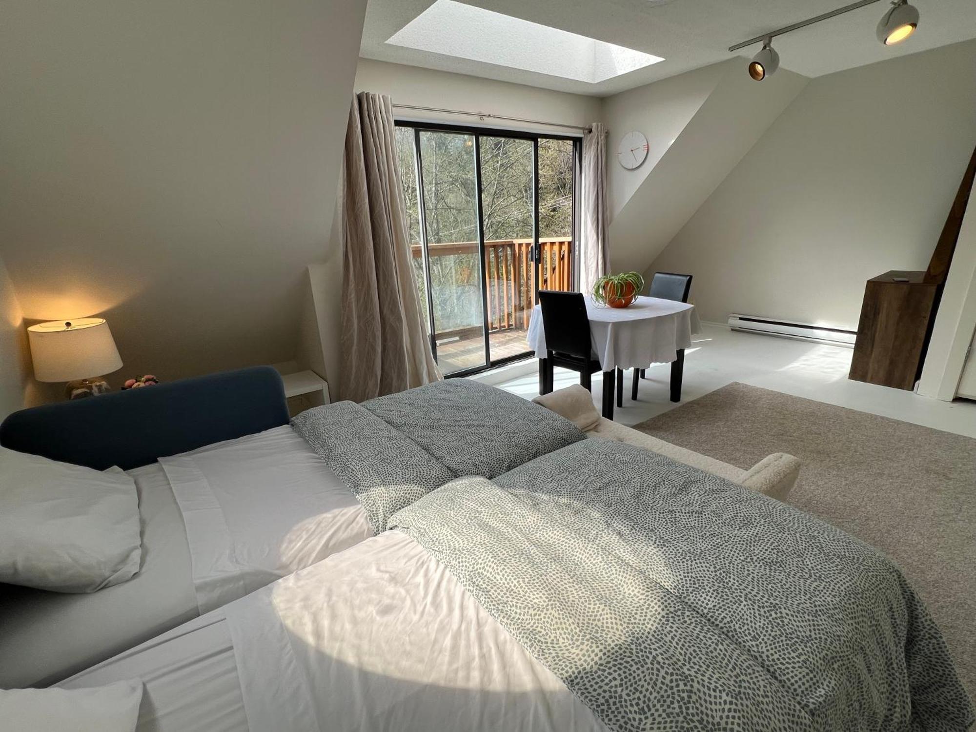 Creekside City Center Suite Северный Ванкувер Экстерьер фото